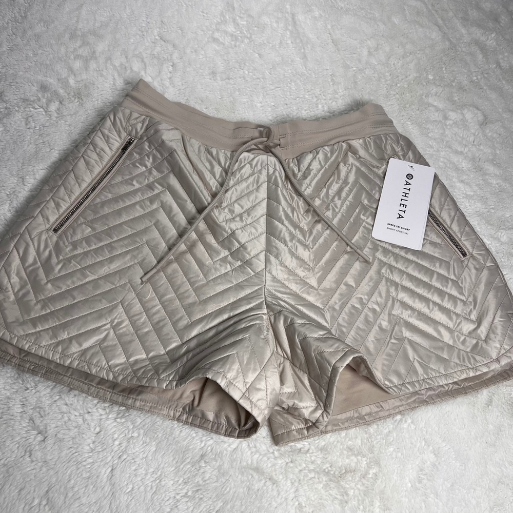 Athleta Aprs Ski Quilted Chevron Shorts Beige Women's Size 6 Pockets Drawstring - Picture 5 of 11